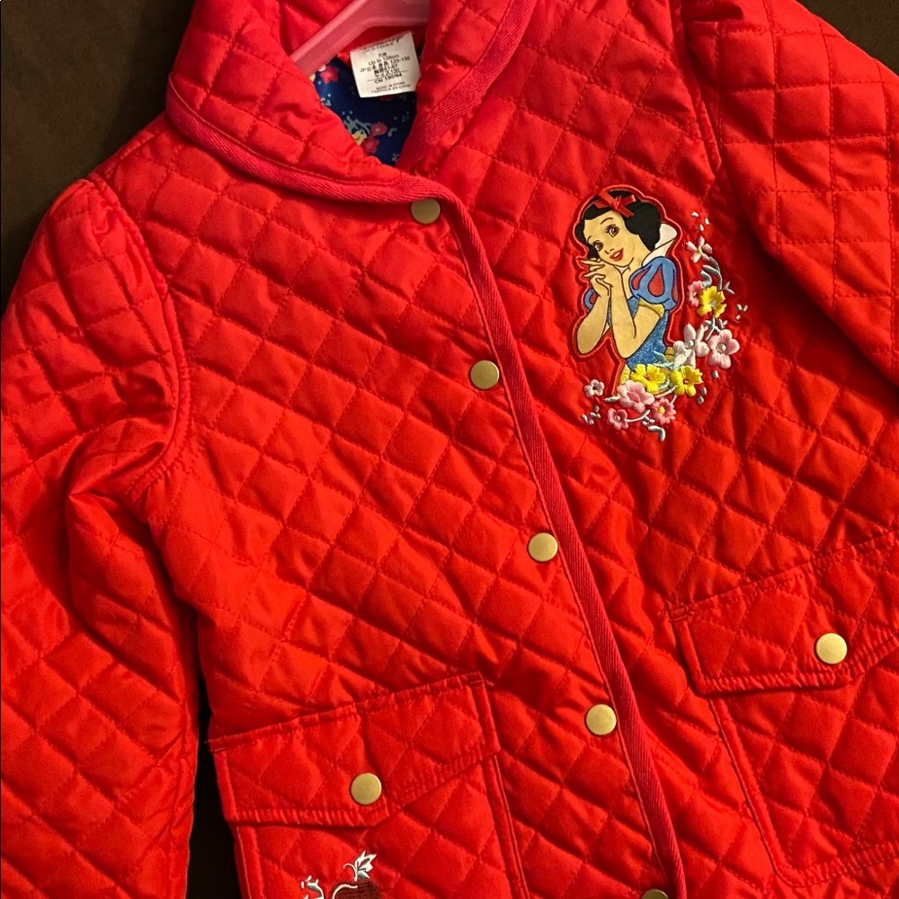 Snow whiten red jacket